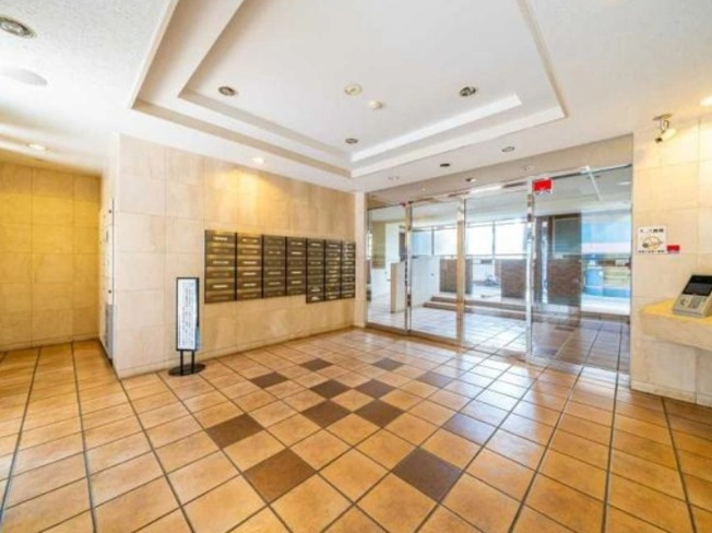 【その他共用部分】 | クリオ大塚壱番館 | 清潔感と歓迎感があるエントランスホールとなります。