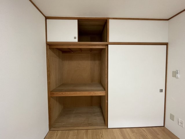 天袋付きの押入