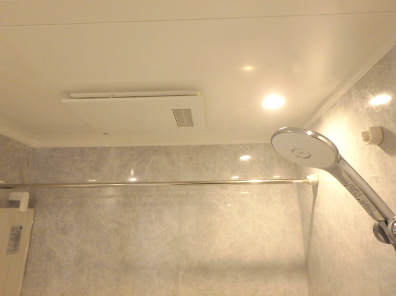 パークスクエア宝塚フォレストタワーの浴室|浴室乾燥機