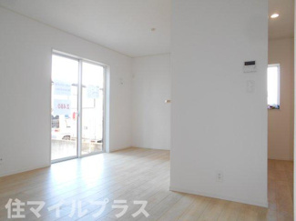 【居間・リビング】 | 郡山市安積町荒井新築一戸建て3棟 | ゆったりとした居間です