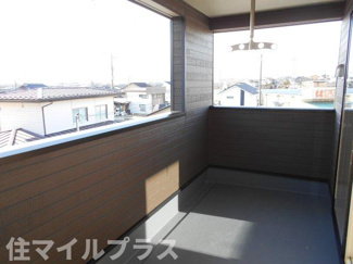 【バルコニー】 | 郡山市安積町荒井新築一戸建て3棟 | お洗濯にも便利なバルコニー付き