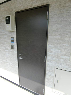 【玄関】 | グレイス蓮根 | 明るい玄関です