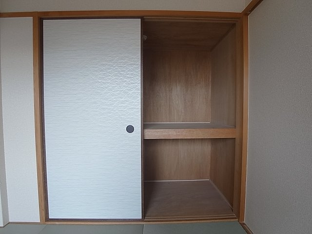 神戸市兵庫区荒田町３丁目の賃貸マンションの収納|充分な容量の収納完備