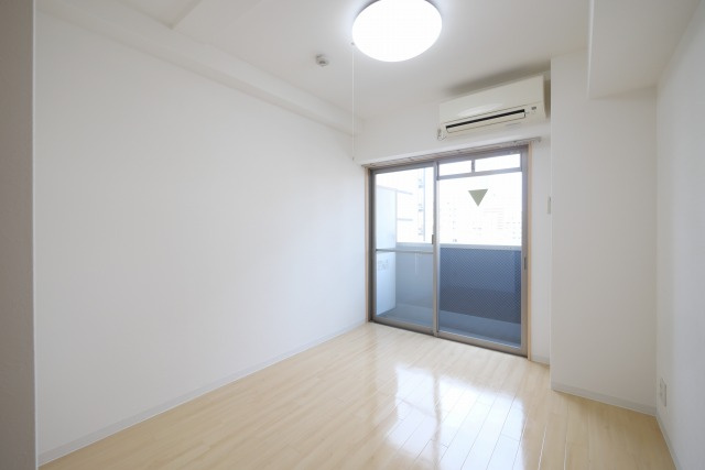 グランパシフィック難波元町の居間・リビング