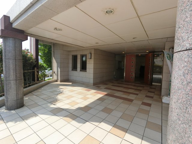 【エントランス】