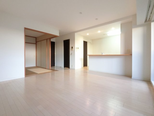 【居間・リビング】