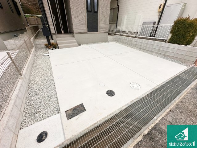 神戸市西区樫野台　新築一戸建ての駐車場|駐車スペース！散水栓があるので、こまめに愛車を洗えます！