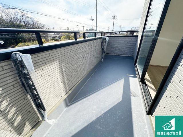 神戸市西区樫野台　新築一戸建てのバルコニー|ワイドバルコニーは洗濯物を干すスペースが広いのでご家族が多くても安心！