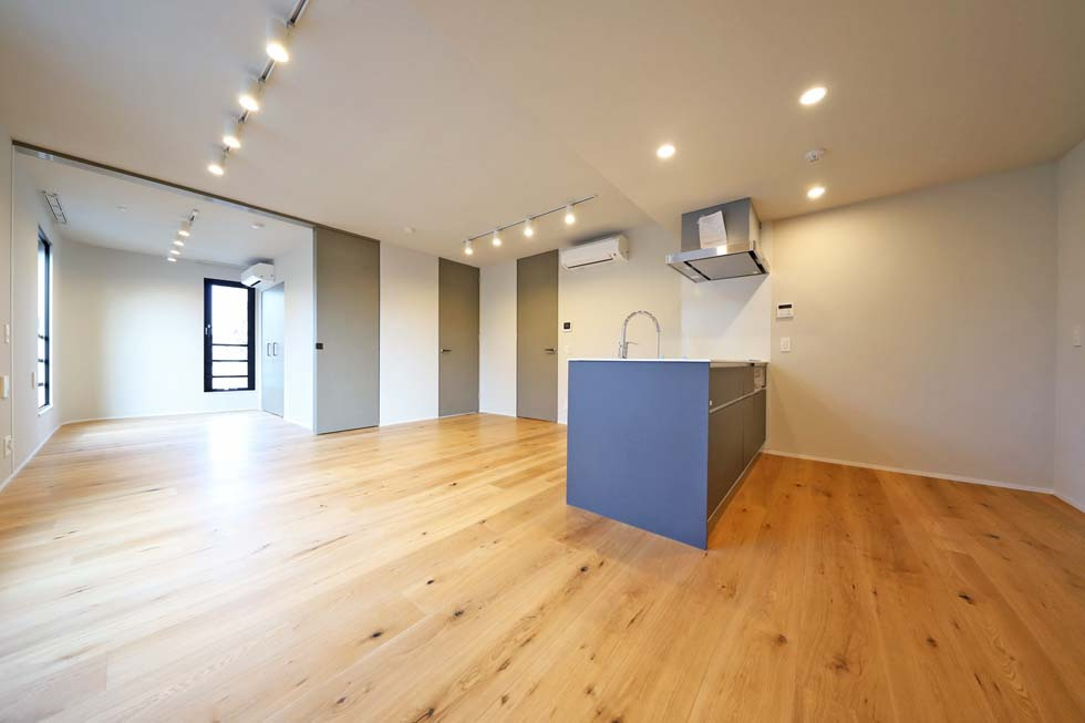 【居間・リビング】