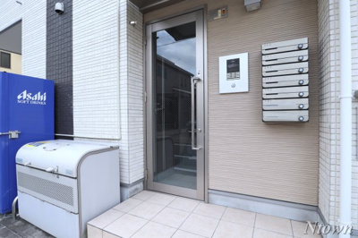 【エントランス】 | FAUSTA | ゆとりのあるエントランスです