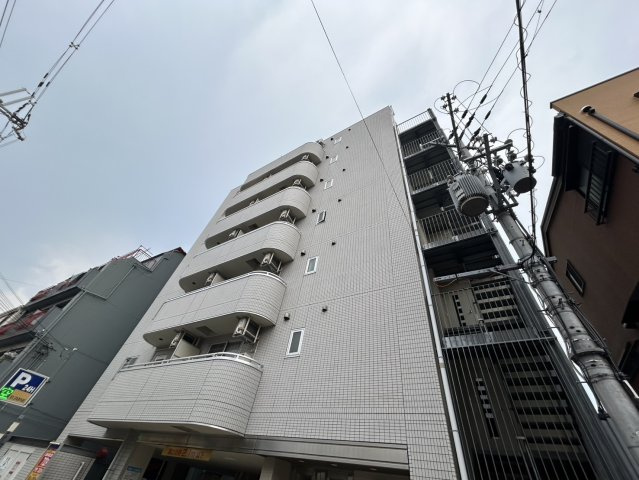 グローリア新北野の外観