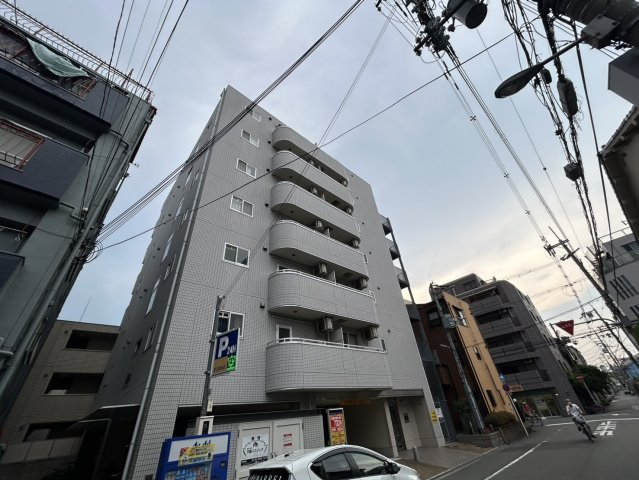 グローリア新北野の外観