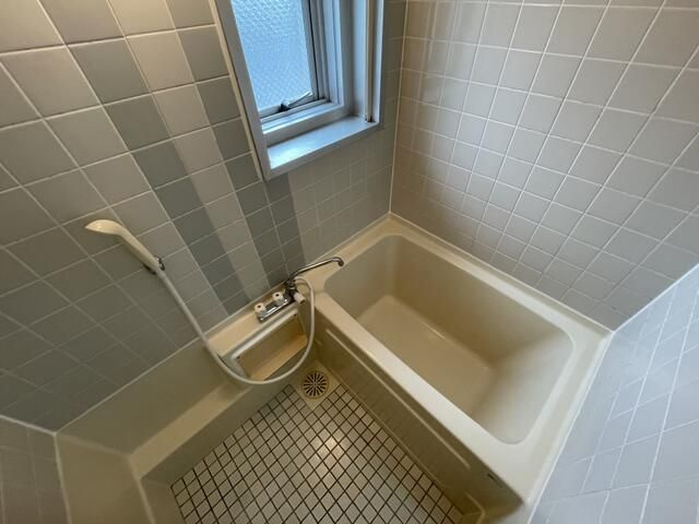 ＰＬＥＮＤＹ前野町の浴室