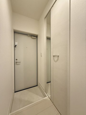 【玄関】 | グランドライフ久留米 | 参考画像（同物件別部屋）