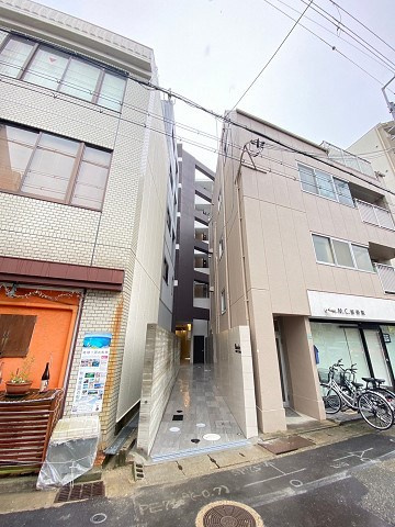 アバンドール甲子園口の外観