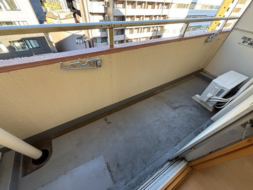 【バルコニー】