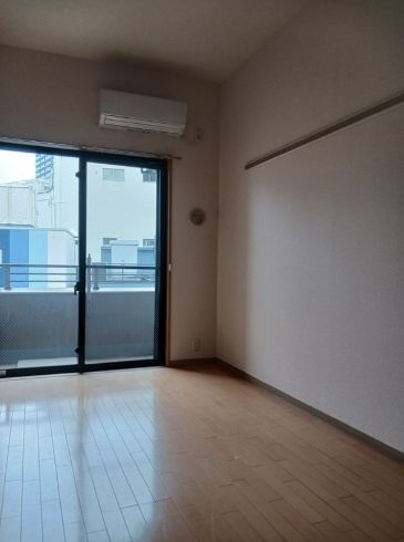 SKコートⅣの居間・リビング