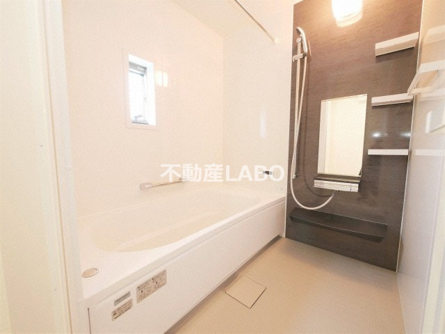 メゾンセドーレⅢの浴室