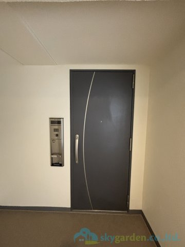 厚木第９ダイヤモンドマンションの玄関