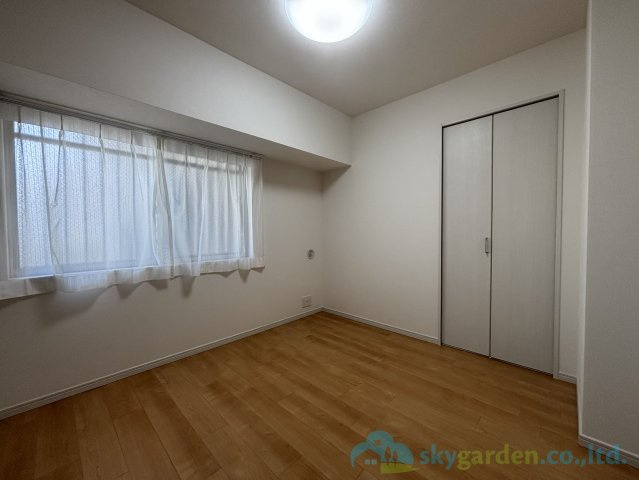 厚木第９ダイヤモンドマンションの洋室