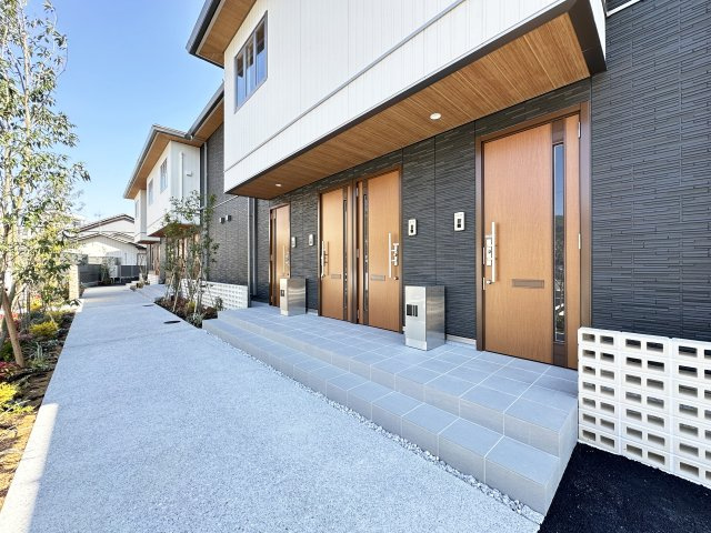 シャーメゾン ロゼオのエントランス