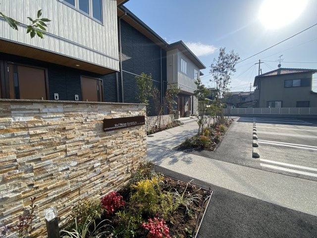 シャーメゾン ロゼオのエントランス