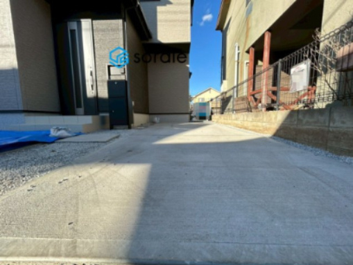 所沢下安松第2期　新築戸建　リナージュの駐車場