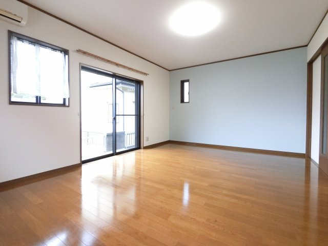 【居間・リビング】