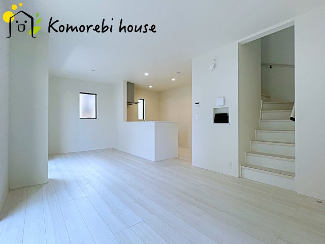 北本市本宿７丁目　新築一戸建て　リナージュ　01の居間・リビング|ゆったり過ごせる居間です