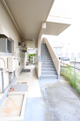 コーポ鈴木のロビー