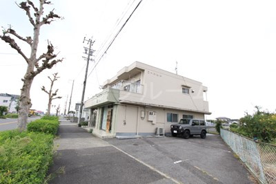 コーポ鈴木の外観