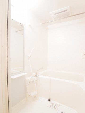 プロムナードＢの浴室