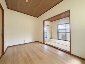 【居間・リビング】