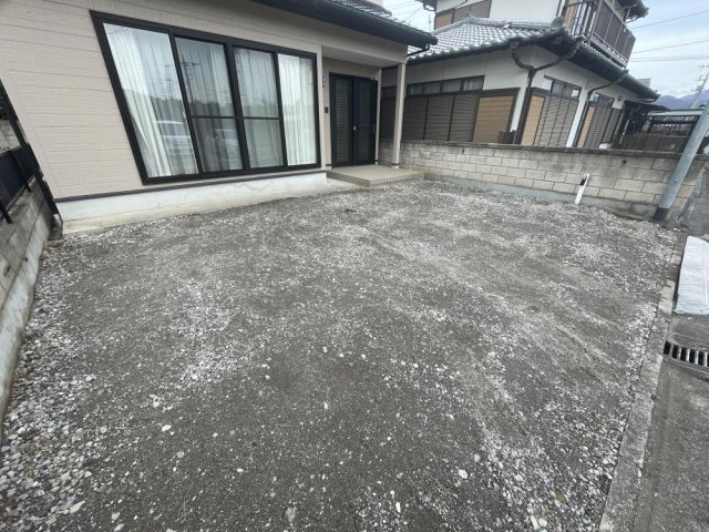 みよしの家の駐車場