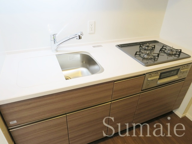 パークアクシス駒込ＨＩＬＬＴＯＰのキッチン|☆三口コンロの使いやすいキッチンです☆