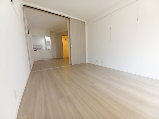 【居間・リビング】 | Kanon新高円寺 | 洋室約6.1帖