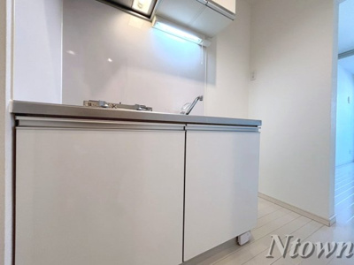 【エントランス】 | Le reve 栄生 | エントランスです