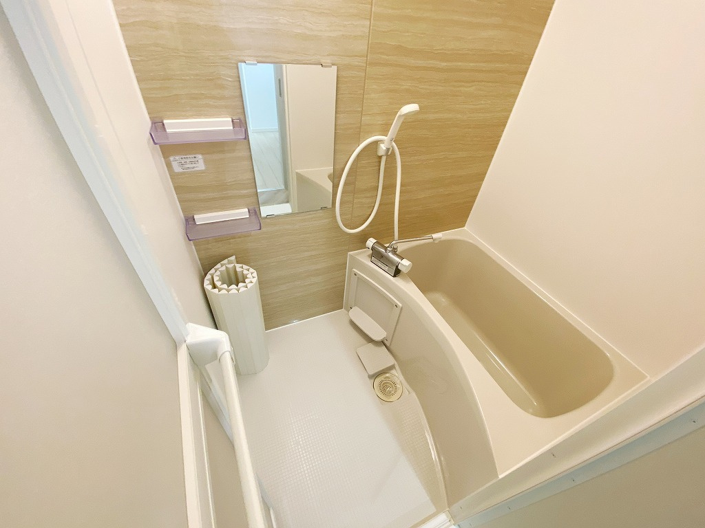 ドメーヌ西堀の浴室