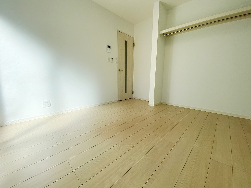 ドメーヌ西堀の洋室