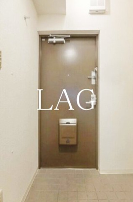 【玄関】 | コーポレート稲毛海岸 | 玄関です。