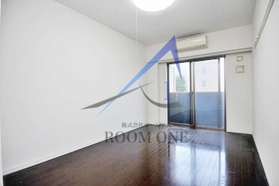 プロフ小石川後楽園の居間・リビング|洋室のお部屋です。