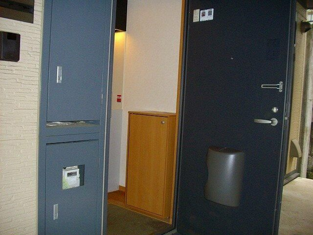 フルールウエハラの玄関