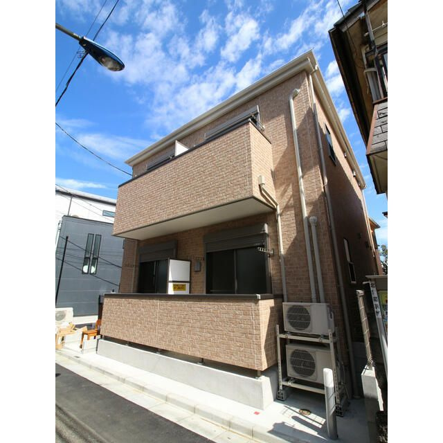 アムールシュシュの外観