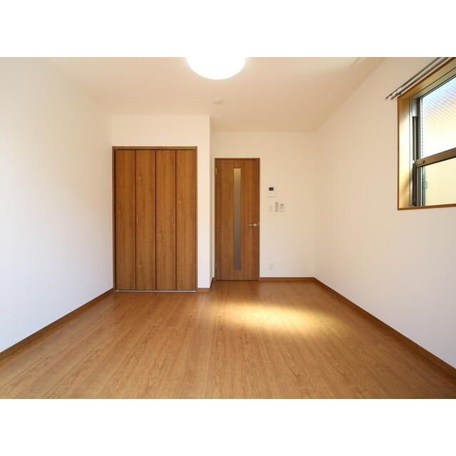 アムールシュシュの洋室