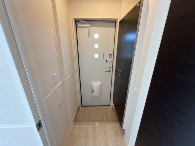 レサンス八街の玄関
