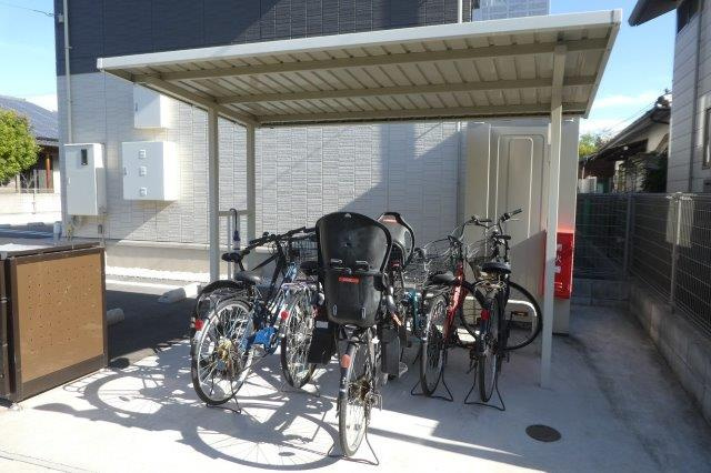 グランチェスタ白楽のその他共用部分|自転車置き場