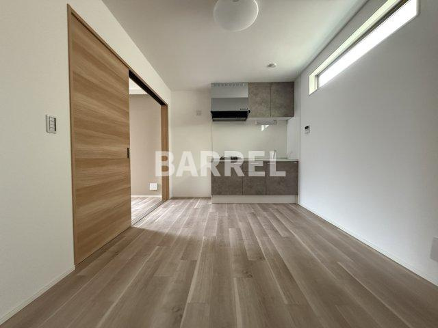 RITZ COURT池田の居間・リビング