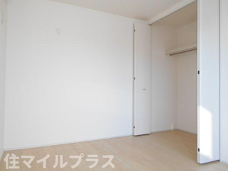 【洋室】 | 須賀川市森宿新築一戸建て6棟 | 落ち着いた色調の洋室です