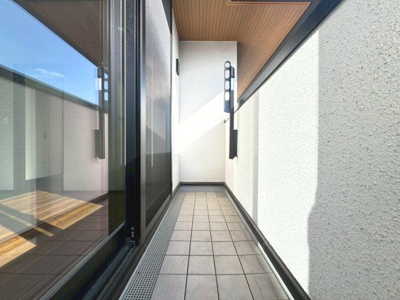 【バルコニー】 | 箕面市桜ケ丘4丁目貸家