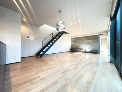 【居間・リビング】 | 箕面市桜ケ丘4丁目貸家